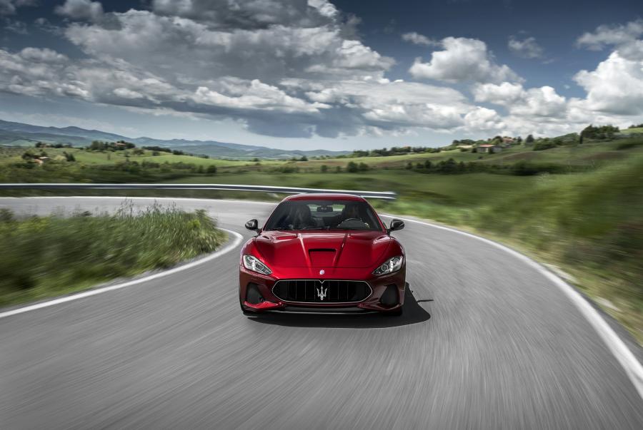  Maserati GranTurismo MC 2017 года  (фото 10 из 70)